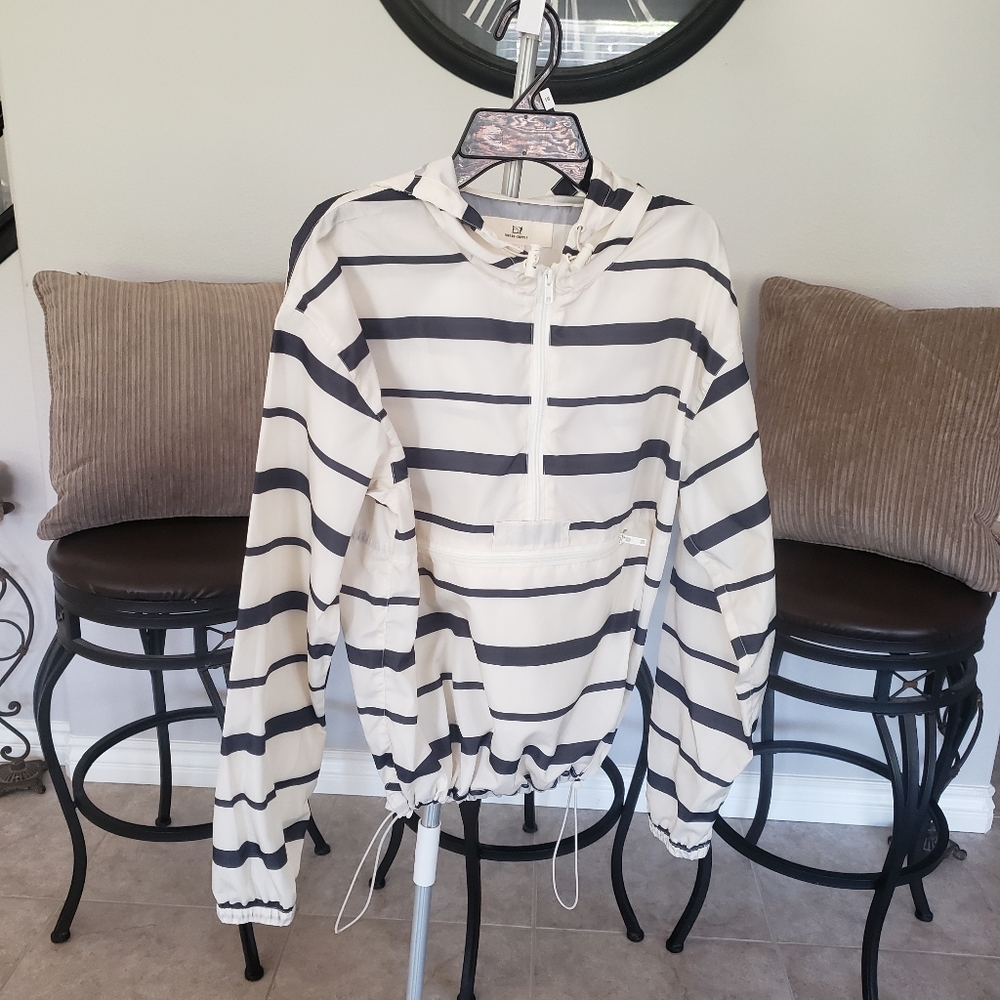 Thread & Supply Junior's Pullover Hoodie